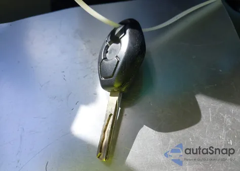 2002 BMW 325I из США, поврежденный, VIN WBAET37492NG82759